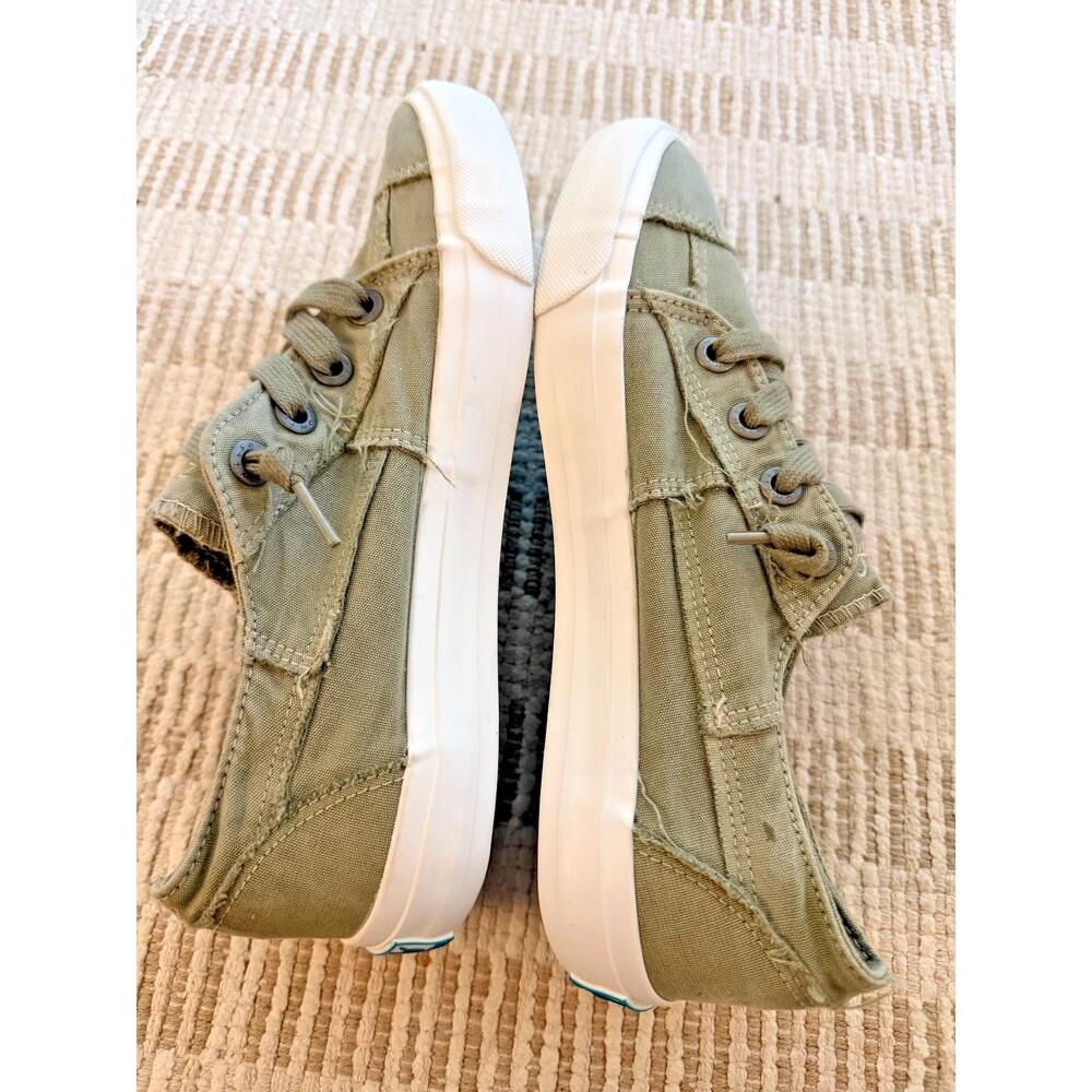 Blowfish Malibu sage green Low Top Lace-Up Sneakers with Blue Sole, size 8.5 - Picture 8 of 11